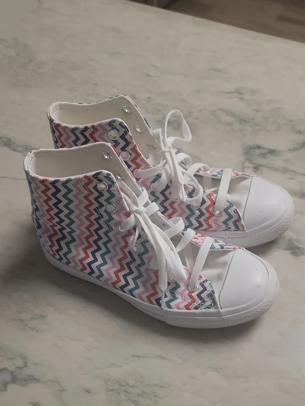 Converse Kids High Top Sneakers in Multi-Color Chevron